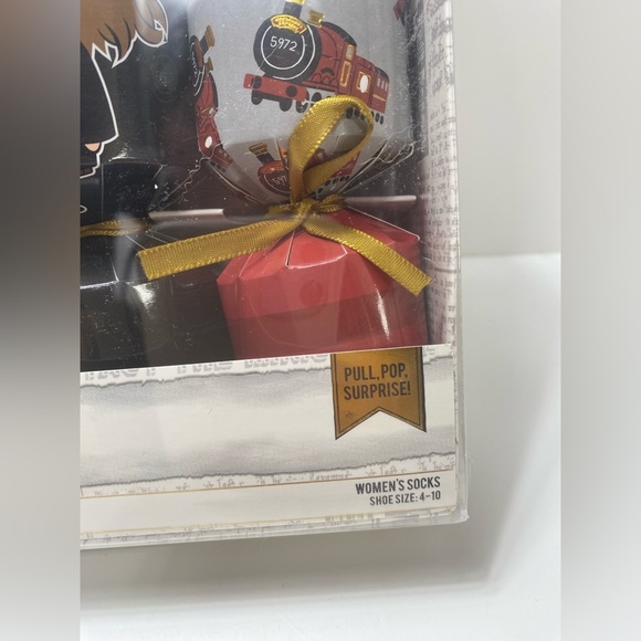 Socks Harry Potter women’s surprise crackers 6 pack fits size 4-10 - Picture 2 of 10